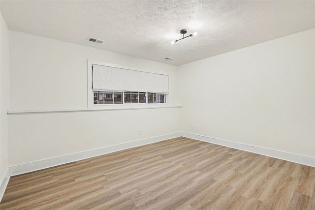 770 Brownwood Avenue, Grand Rapids, MI 49504