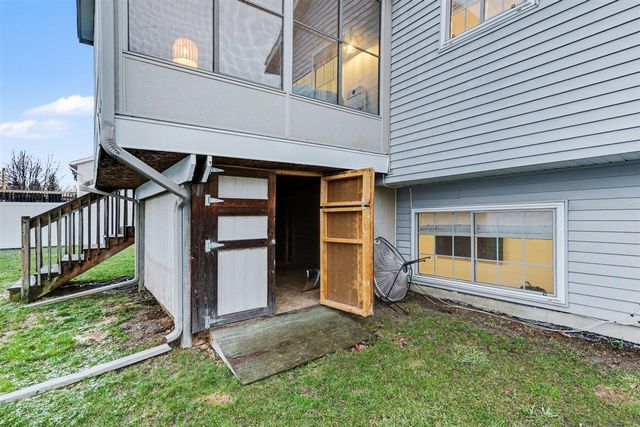 770 Brownwood Avenue, Grand Rapids, MI 49504