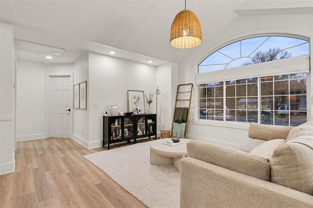 770 Brownwood Avenue, Grand Rapids, MI 49504