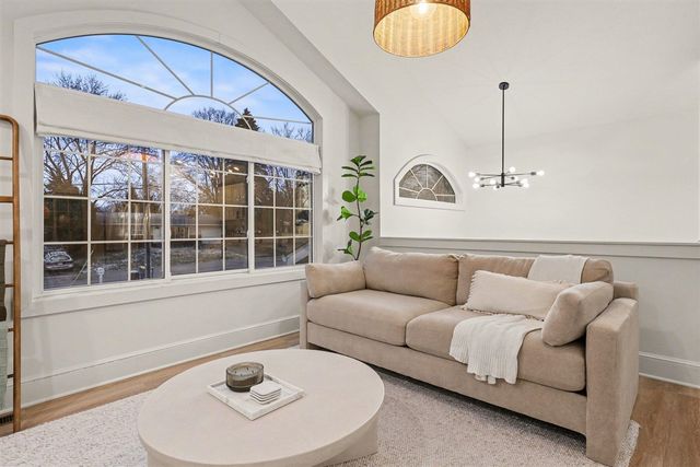 770 Brownwood Avenue, Grand Rapids, MI 49504