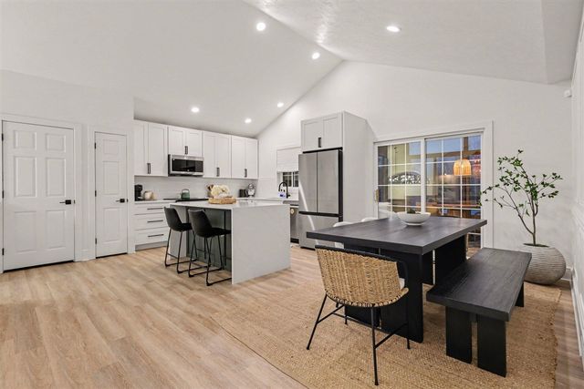 770 Brownwood Avenue, Grand Rapids, MI 49504