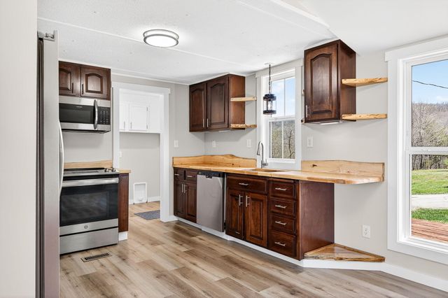 1010 Bald Rock Road, Albany, KY 42602