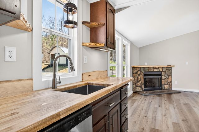 1010 Bald Rock Road, Albany, KY 42602