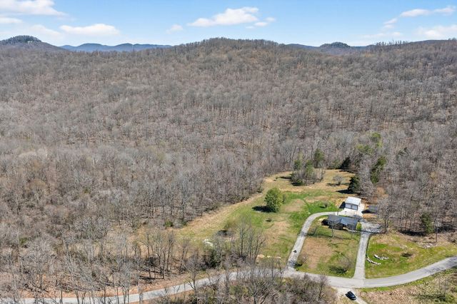 1010 Bald Rock Road, Albany, KY 42602