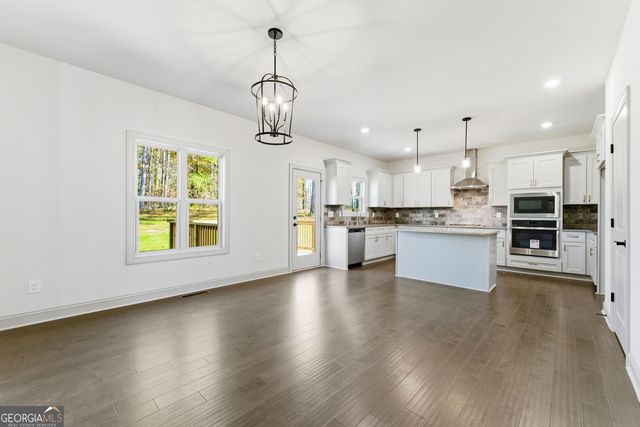 198 Lotus Lane 82, Covington, GA 30016