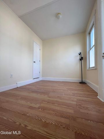 500 Washington Avenue, Albany, NY 12203