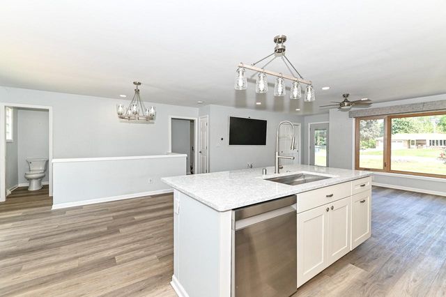 3663 E Obrien ROAD, Oak Creek, WI 53154