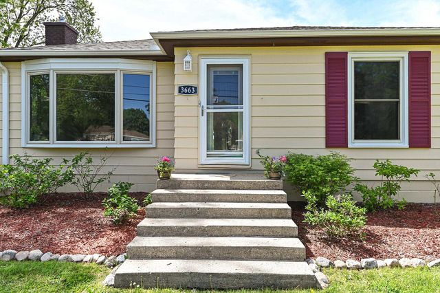 3663 E Obrien ROAD, Oak Creek, WI 53154