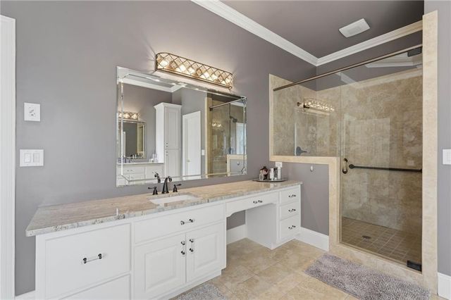 1072 Moores Walk Lane, Suwanee, GA 30024