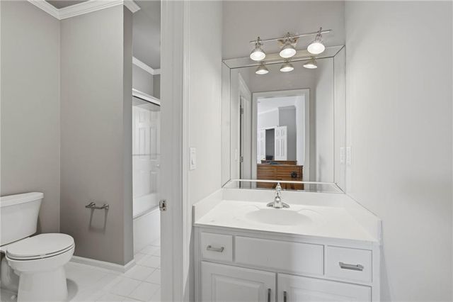 1072 Moores Walk Lane, Suwanee, GA 30024