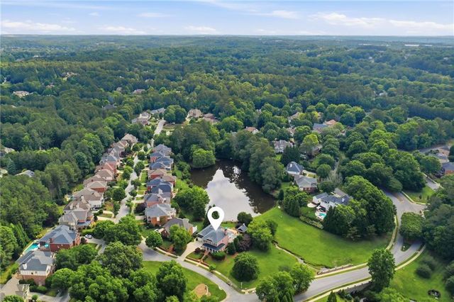 1072 Moores Walk Lane, Suwanee, GA 30024