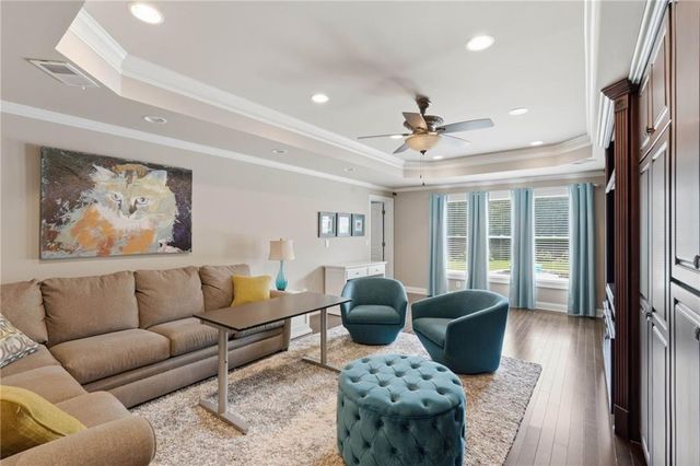 1072 Moores Walk Lane, Suwanee, GA 30024