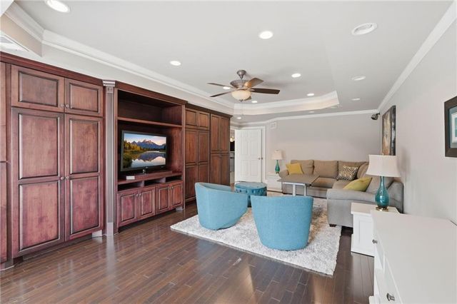 1072 Moores Walk Lane, Suwanee, GA 30024