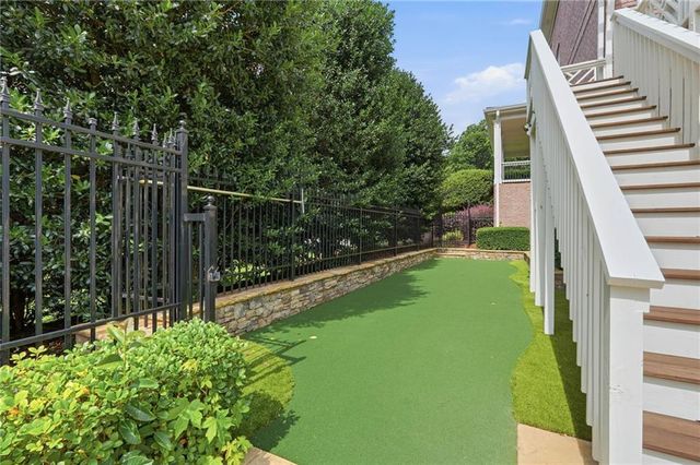 1072 Moores Walk Lane, Suwanee, GA 30024