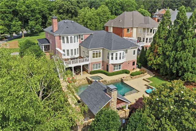 1072 Moores Walk Lane, Suwanee, GA 30024