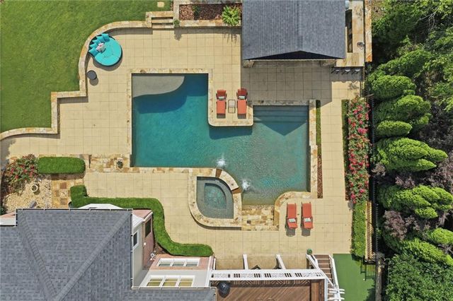 1072 Moores Walk Lane, Suwanee, GA 30024