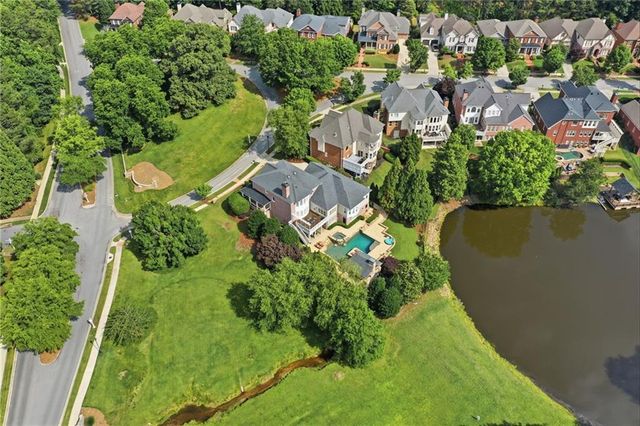 1072 Moores Walk Lane, Suwanee, GA 30024