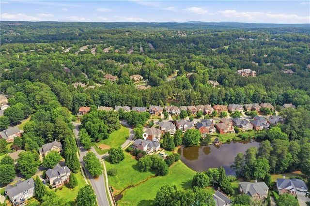 1072 Moores Walk Lane, Suwanee, GA 30024