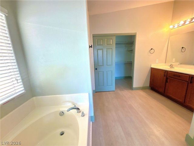 7887 BARNTUCKET Avenue 0, Las Vegas, NV 89147