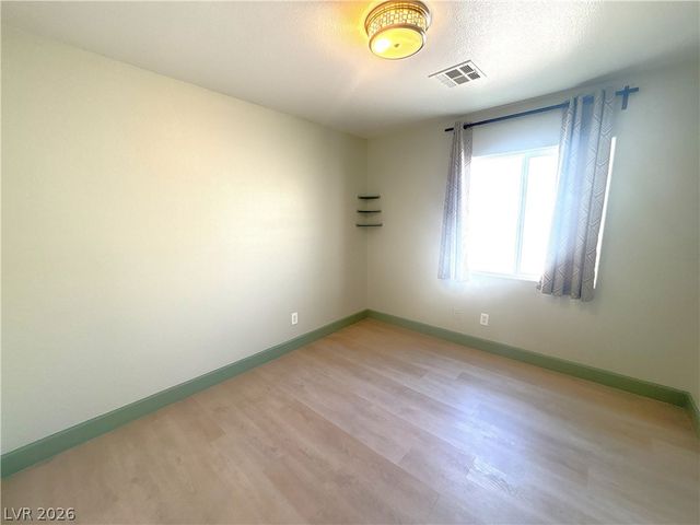 7887 BARNTUCKET Avenue 0, Las Vegas, NV 89147