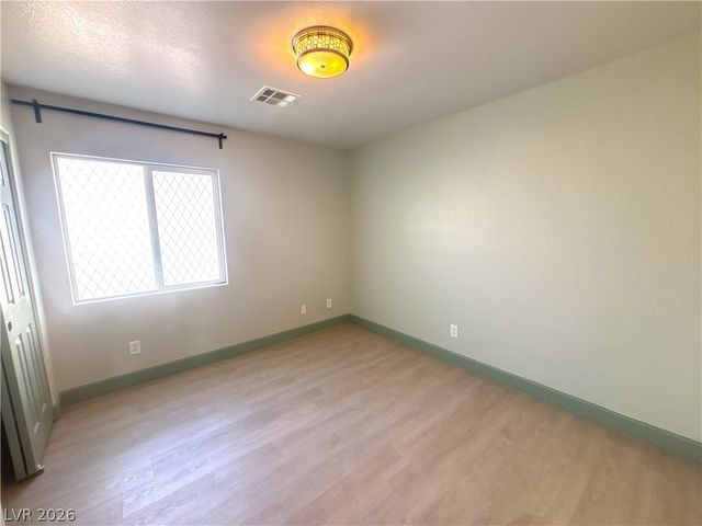 7887 BARNTUCKET Avenue 0, Las Vegas, NV 89147