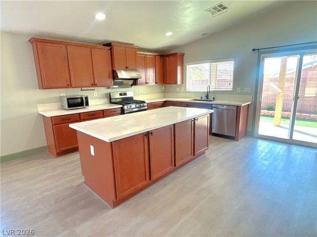 7887 BARNTUCKET Avenue 0, Las Vegas, NV 89147