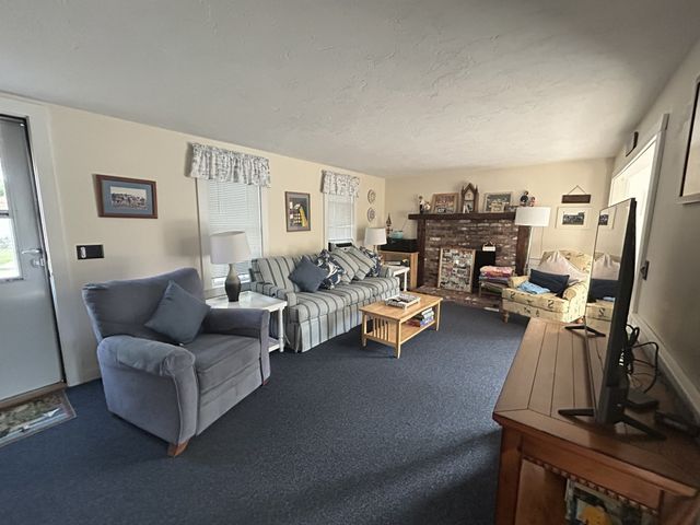 59 Weston Road, Falmouth, MA 02556