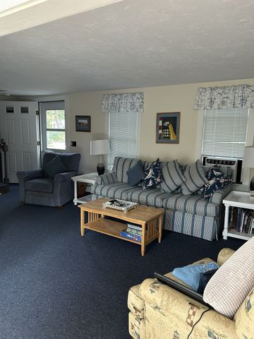 59 Weston Road, Falmouth, MA 02556