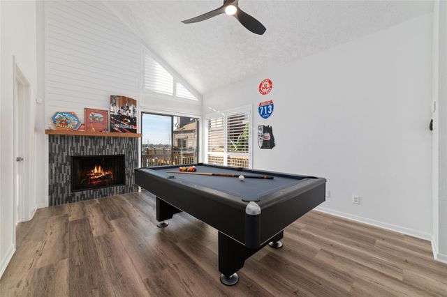 717 Davis Road, League City, TX 77573