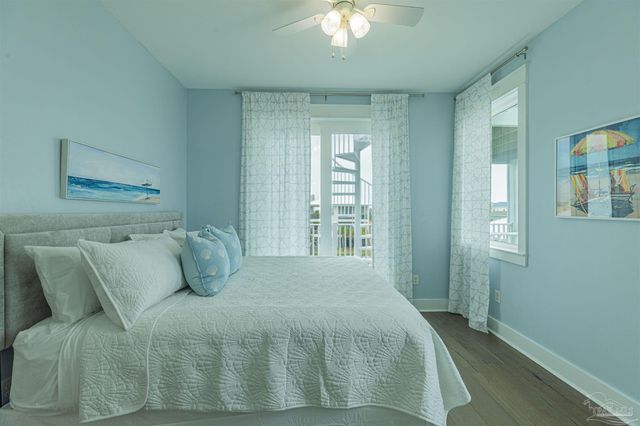 1 Calle Traviesa, Pensacola Beach, FL 32561