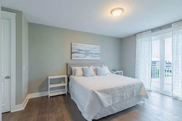 1 Calle Traviesa, Pensacola Beach, FL 32561