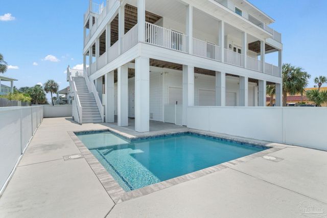 1 Calle Traviesa, Pensacola Beach, FL 32561