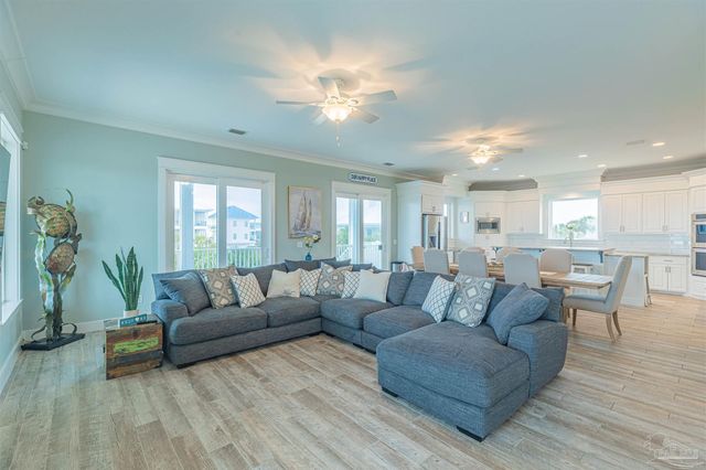 1 Calle Traviesa, Pensacola Beach, FL 32561