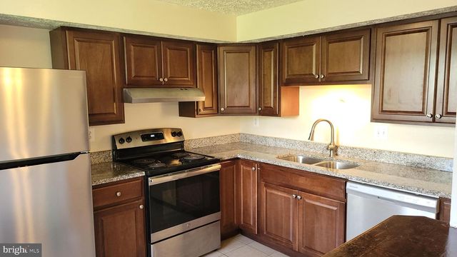 7626 GREEN WILLOW CT, Landover, MD 20785