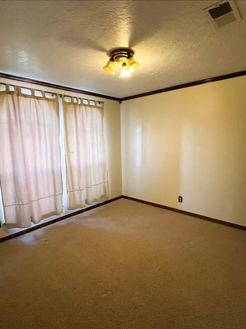 102 Briar Ridge Drive, Bellville, TX 77418