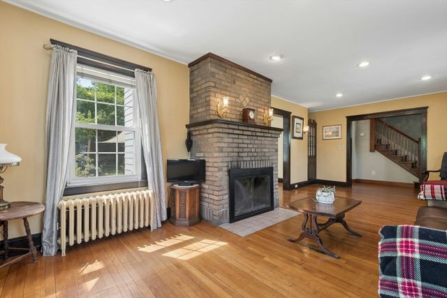146 Purchase St, Milford, MA 01757