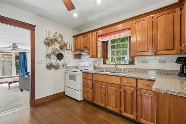 146 Purchase St, Milford, MA 01757