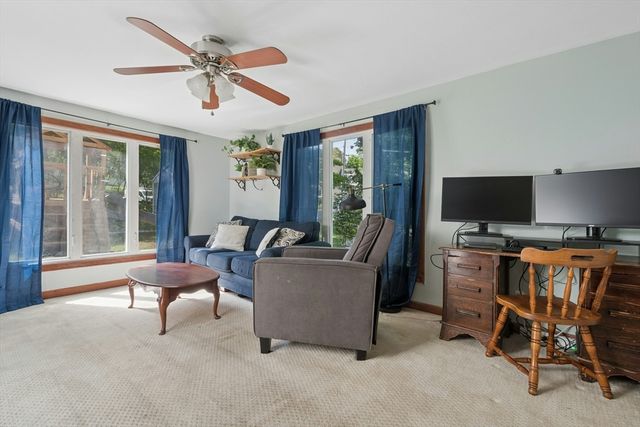 146 Purchase St, Milford, MA 01757