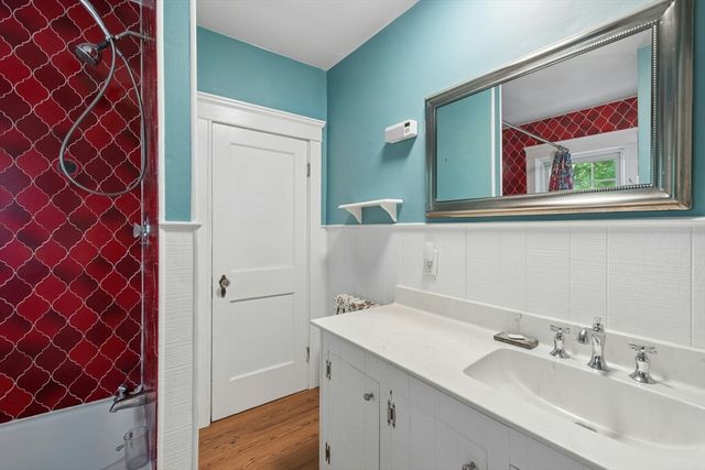 146 Purchase St, Milford, MA 01757