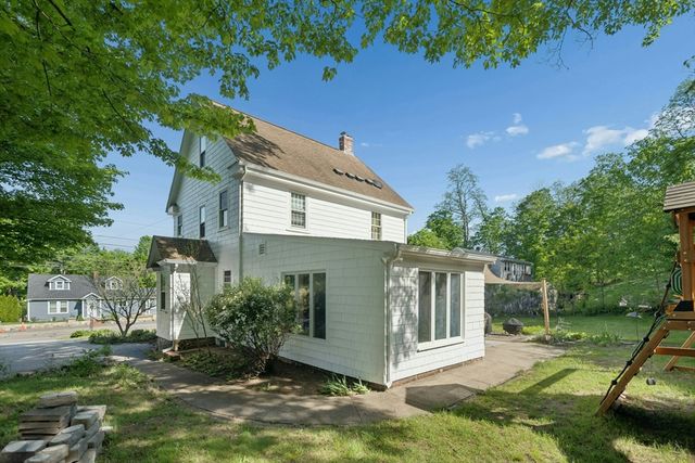146 Purchase St, Milford, MA 01757