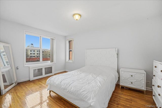 64-11 99 Street 414, Rego Park, NY 11374