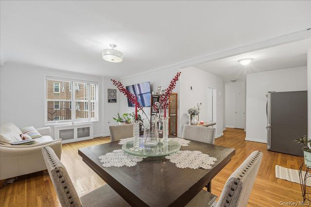 64-11 99 Street 414, Rego Park, NY 11374