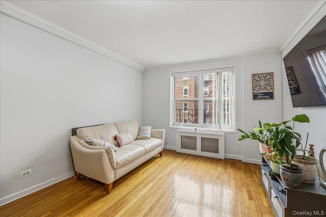 64-11 99 Street 414, Rego Park, NY 11374