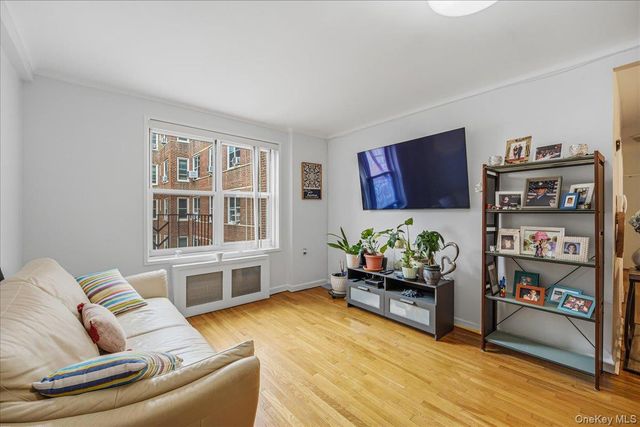 64-11 99 Street 414, Rego Park, NY 11374