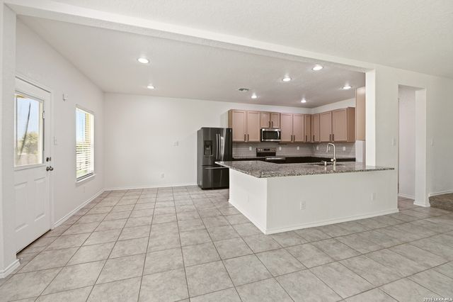 159 DEER BLF, San Antonio, TX 78253