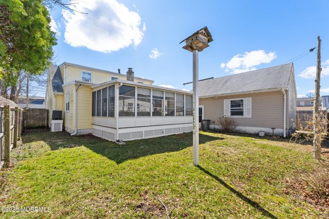 521 E Long Branch Avenue, Ocean Gate, NJ 08740