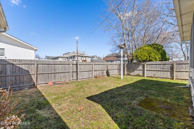 521 E Long Branch Avenue, Ocean Gate, NJ 08740