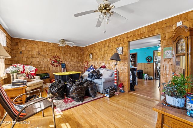 521 E Long Branch Avenue, Ocean Gate, NJ 08740