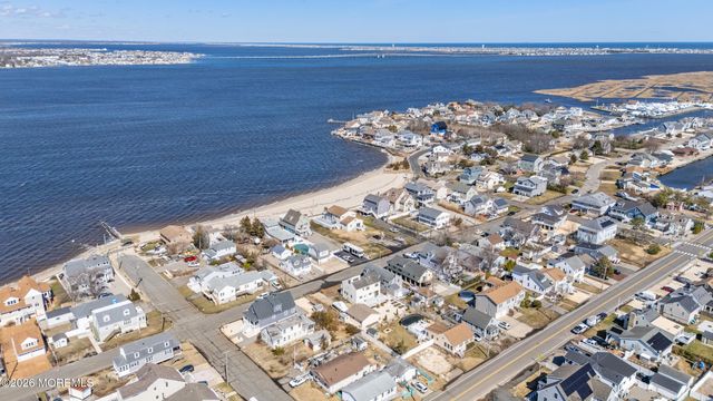 521 E Long Branch Avenue, Ocean Gate, NJ 08740