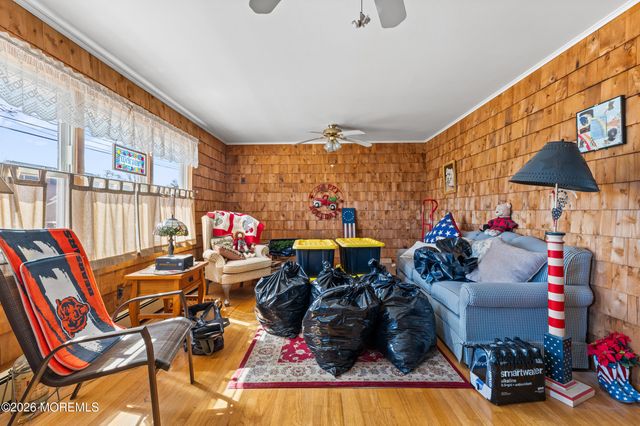 521 E Long Branch Avenue, Ocean Gate, NJ 08740